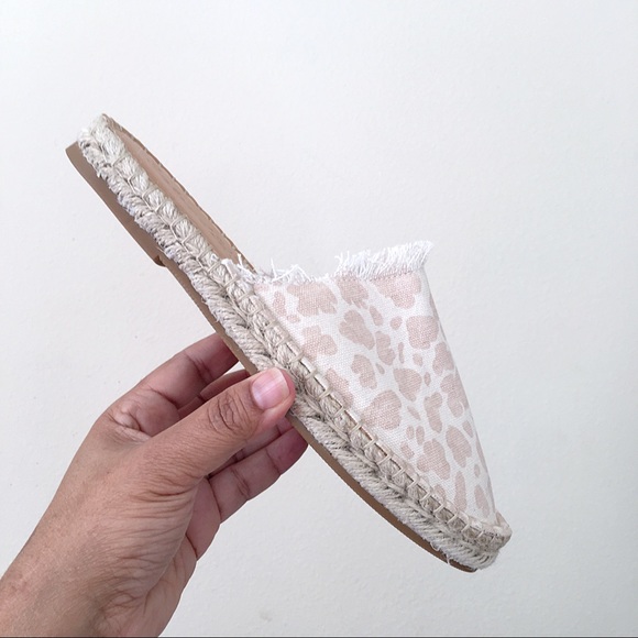 Splendid Ivory Cheetah Jessica Mules - Picture 2 of 7